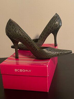 BCBGIRLS Green Black Croc-Leather Heels
